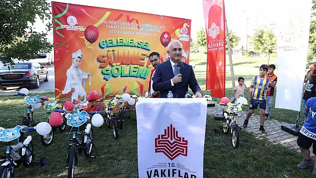 Muş'ta Toplu Sünnet Şöleni Coşkusu
