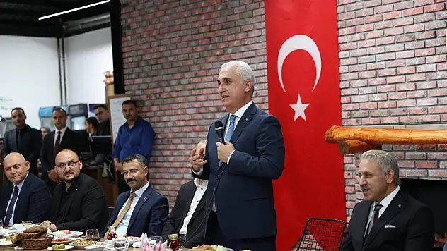 Muş'ta Veda Yemeği Düzenlendi: Vali Avni Çakır, Emniyet Müdürü Serkan Karaman'a Teşekkür Etti
