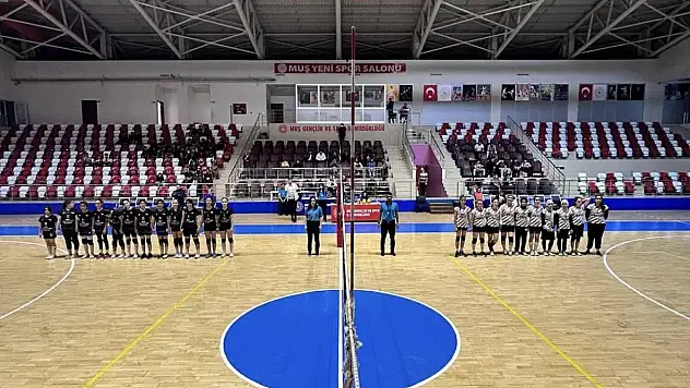 Muş'ta Voleybol Yıldızlar İl Birinciliği Müsabakaları Sona Erdi