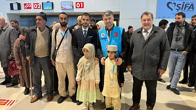 Muş'tan 260 Kişilik Umre Kafilesi Kutsal Topraklara Uğurlandı