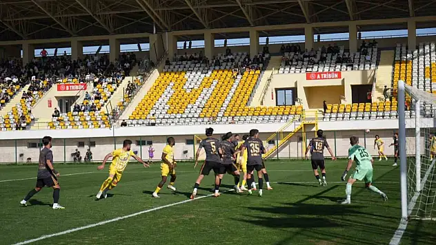 Muşspor Başkanı Cengiz, Hakem Kararlarını Sert Sözlerle Eleştirdi