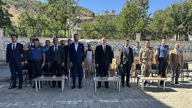 Mutki'de İlköğretim Haftası Töreniyle Eğitim Yılı Coşkuyla Başladı