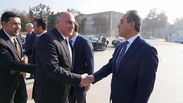 Nahçıvan'da Haydar Aliyev Anıldı: Törene Türkiye ve Azerbaycan'dan Üst Düzey Katılım