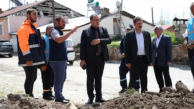 Narman Belediyesi Saha Çalışmalarıyla Vatandaşlarla Buluştu