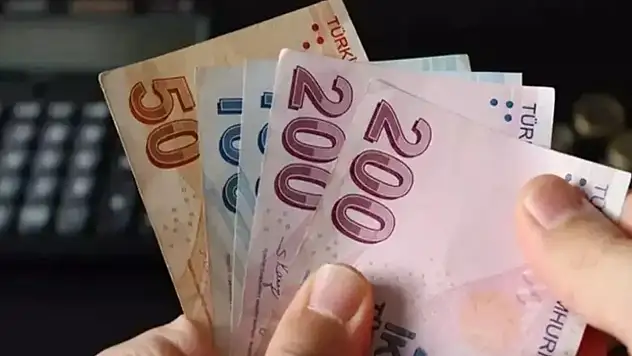 Ocak 2027 Maaş Zammı İçin İlk Rakamlar Ortaya Çıktı: Memur ve Emekli Maaşları Ne Kadar Olacak?
