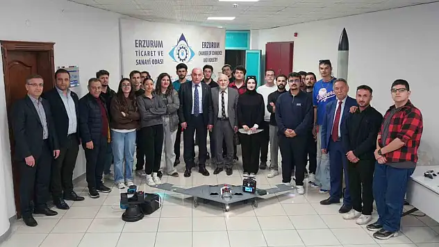 Öğrencilerin Projeleri ETSO'da Tanıtıldı, Başkan Özakalın Geleceği Vurguladı