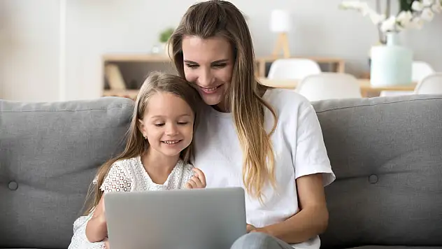 Okullar tatil, çocuklar yapay zekâ ile konuşuyor