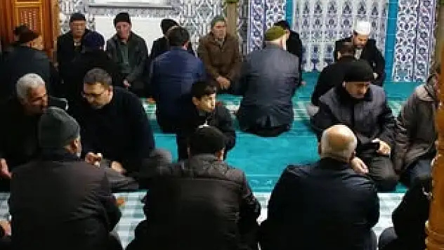 Oltu'da Sabah Namazı Buluşması Manevi Birliktelik Sundu