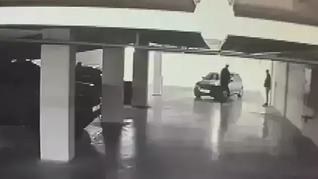 Otoparktan 30 Milyon Dolar Çalındı!
