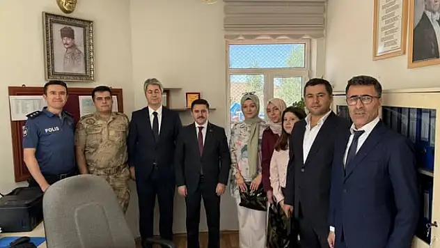 Özalp Kaymakamı Rahmi Bulut, 2025-2026 Eğitim-Öğretim Yılının Açılışında Okulları Ziyaret Etti