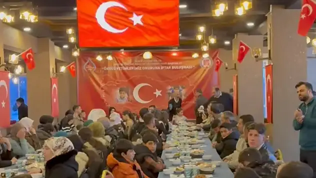 Özalp'ta Ramazan sofrasında anlamlı buluşma