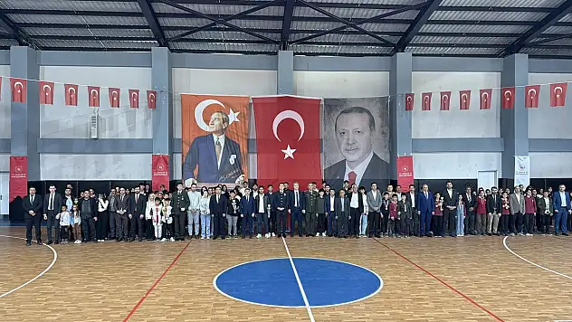 Özalp'te 19 Mayıs Coşkuyla Kutlandı