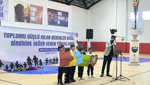Özel bireyler için düzenlenen program Doğubayazıt'ta farkındalık oluşturdu