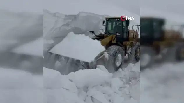 Palandöken eteklerinde karla mücadelede zor saatler