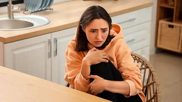 Paranoya sadece şüphecilikten ibaret değil!