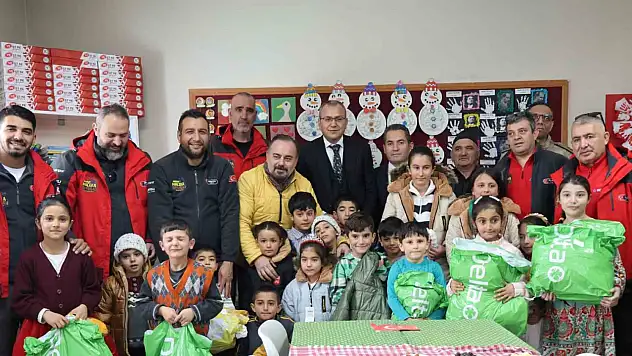 Pasinler'de minik kalpleri ısıtan ziyaret
