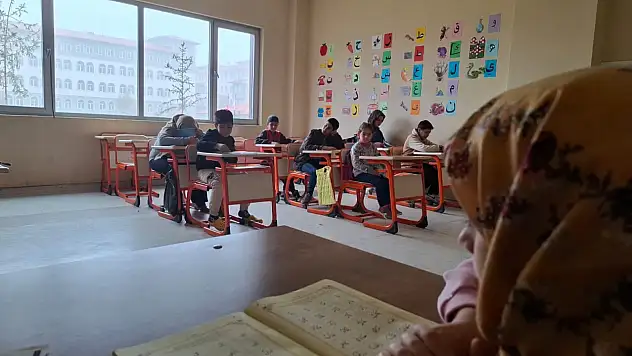 Patnos Gençlik Merkezi'nde eğitimler tüm hızıyla devam ediyor
