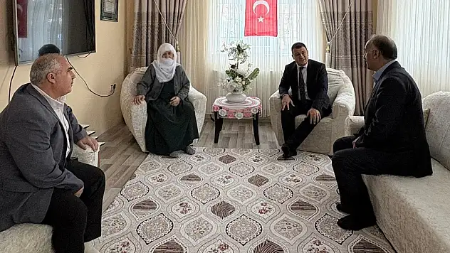 Patnos Kaymakamı Burak Dertlioğlu'ndan şehit ailelerine bayram ziyareti
