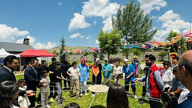 Patnos Kaymakamı'nın evi çocukların neşesiyle doldu