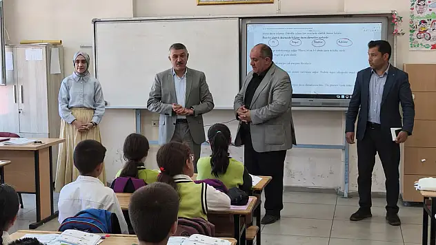 Patnos Milli Eğitim Müdürü Zorlu okul ziyaretlerini sürdürüyor