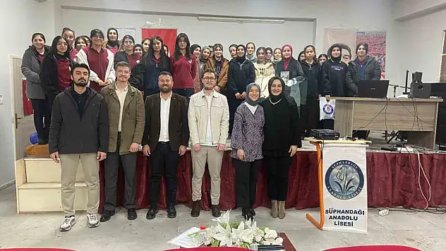 Patnos'ta bilge nesil projesi ilk kitapla başladı