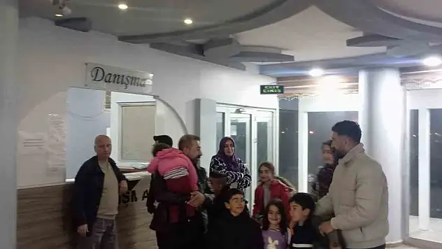 Patnos'ta depremin yaraları sarılıyor