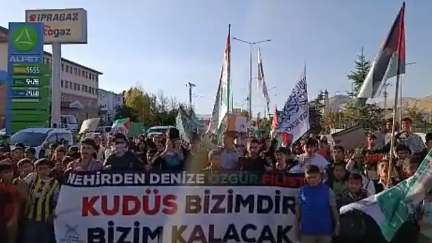 Patnos'ta gençler Gazze için tek yürek oldu