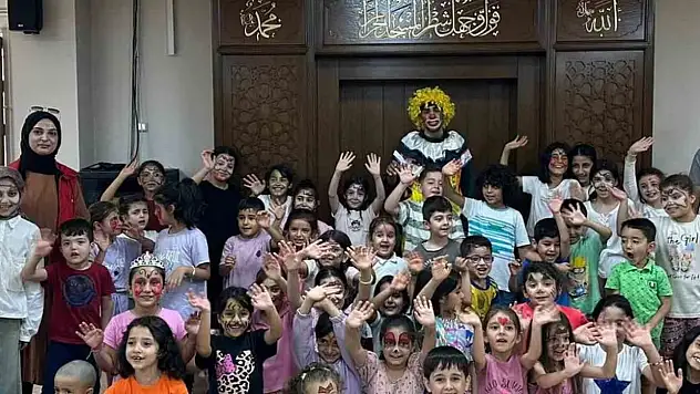 Patnos'ta gençler Kur'an kursu öğrencileriyle bir araya geldi