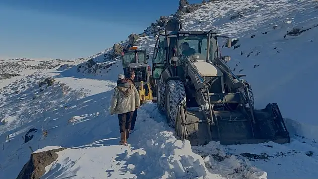 Patnos'ta kapanan su yolu açılırken facianın eşiğinden dönüldü