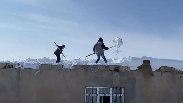 Patnos'ta kar ve soğuk dayanışmayı güçlendirdi