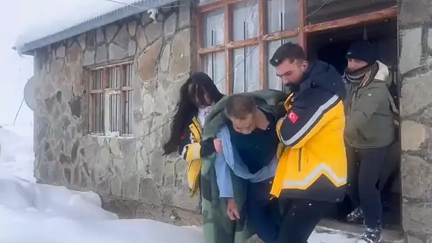 Patnos'ta kar ve tipide zamanla yarış