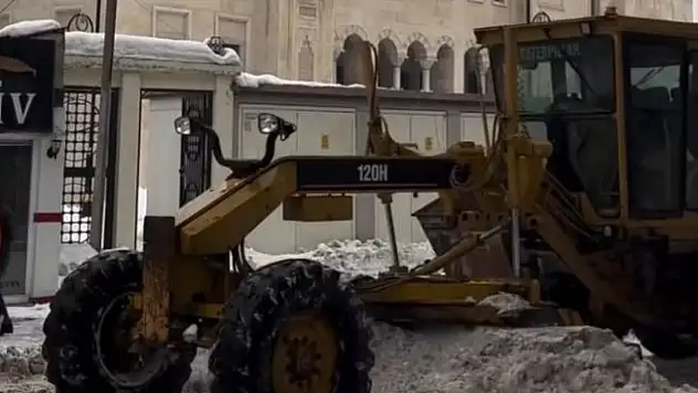 Patnos'ta karla mücadele yeniden hızlandı