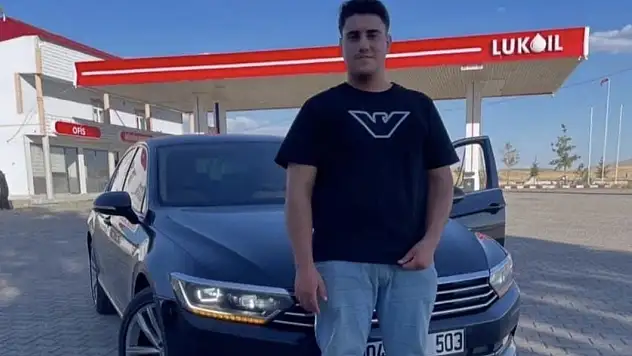Patnos'ta trafik kazası: 17 yaşındaki Berat Aslan hayatını kaybetti