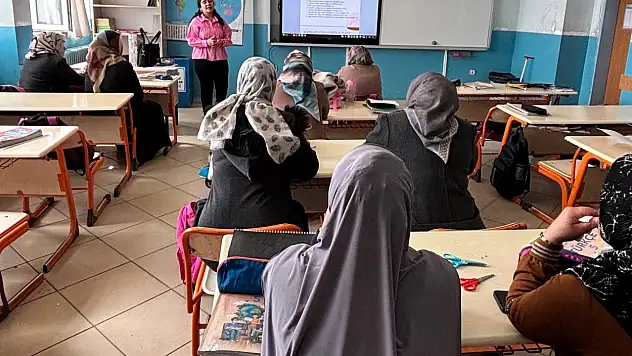 Patnos'ta velilere yönelik anlamlı bilgilendirme
