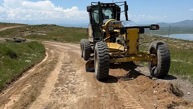Patnos'ta yol sorununa İl Özel İdaresi müdahalesi