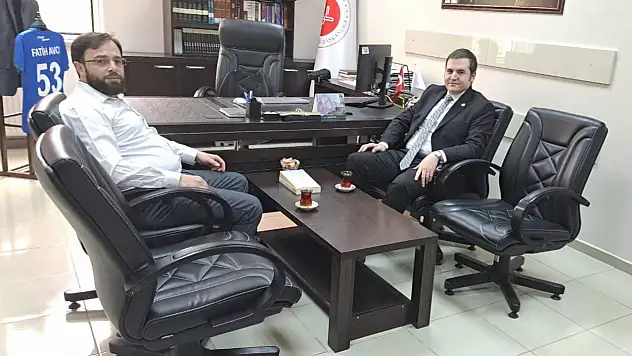 Pazaryolu Kaymakamı Fikri Badioğlu'ndan İlçe Müftülüğüne İade-i Ziyaret