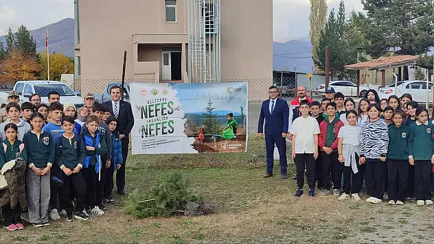 Pazaryolu'nda Milli Ağaçlandırma Günü Etkinliği Düzenlendi