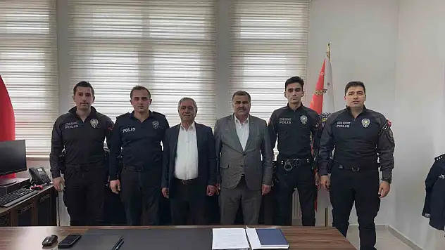 Polislerin Hızlı Müdahalesi Kalp Hastasını Hayata Döndürdü