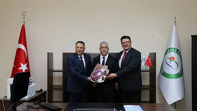 Prof. Dr. İsa Özaydın, Ziraat Fakültesi Dekanlığı Görevine Başladı