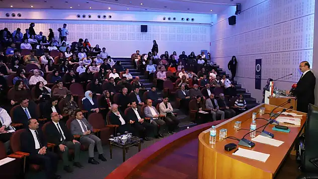 Puşkin ve Redhouse'un Erzurum Kültürel Mirasına Katkıları Panelde Tartışıldı