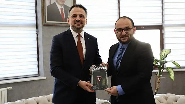 Rektör, Gençlik ve Spor Bakan Yardımcısı Dr. Enes Eminoğlu'nu Makamında Ağırladı