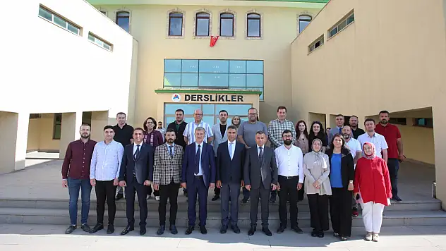 Rektör Gülçin Doğubayazıt'ta öğrencilerle bir araya geldi