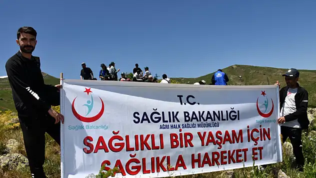 Sağlıklı yaşam için Bubi Dağı'na yürüyüş düzenlendi
