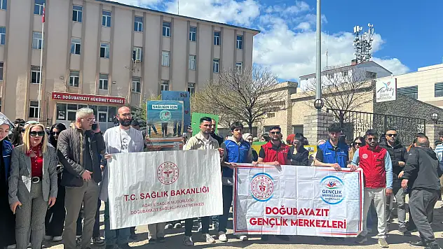 Sağlıklı yaşam için Doğubayazıt'ta adım attılar