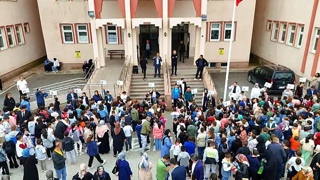 Şampiyon Okul, Başvuru Rekorunu Kırdı!