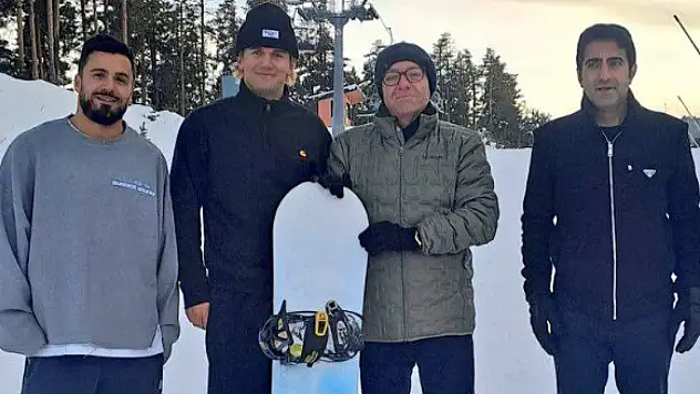 Sarıkamış Kayak Merkezi Ünlü Misafirlerini Ağırlıyor