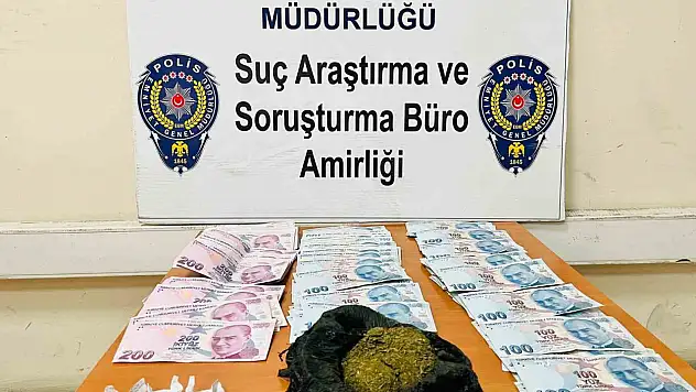 Sarıkamış'ta yolcu otobüsünde uyuşturucu ve nakit para ele geçirildi! Gözaltı süreci başladı
