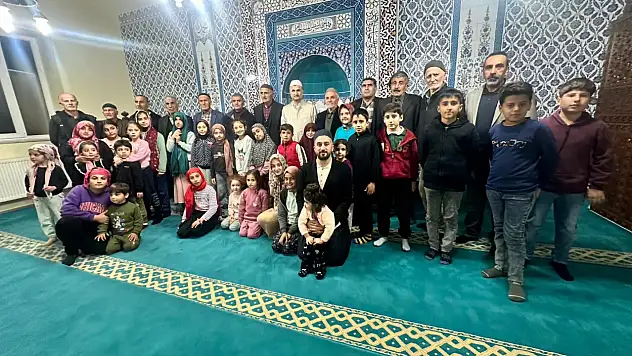 Şehirlerin Kalbi Camide Buluşalım Projesi Çöğürlü Köyünde Devam Ediyor
