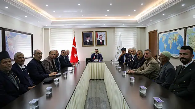 Şehit Aileleri ve Gaziler, Vali Ercan Turan'ı Ziyaret Etti
