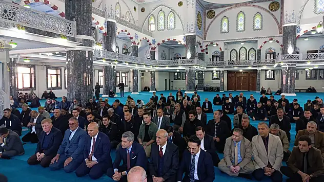 Şehit İnfaz Koruma Memuru Cengiz Yiğit Ağrı'da dualarla anıldı